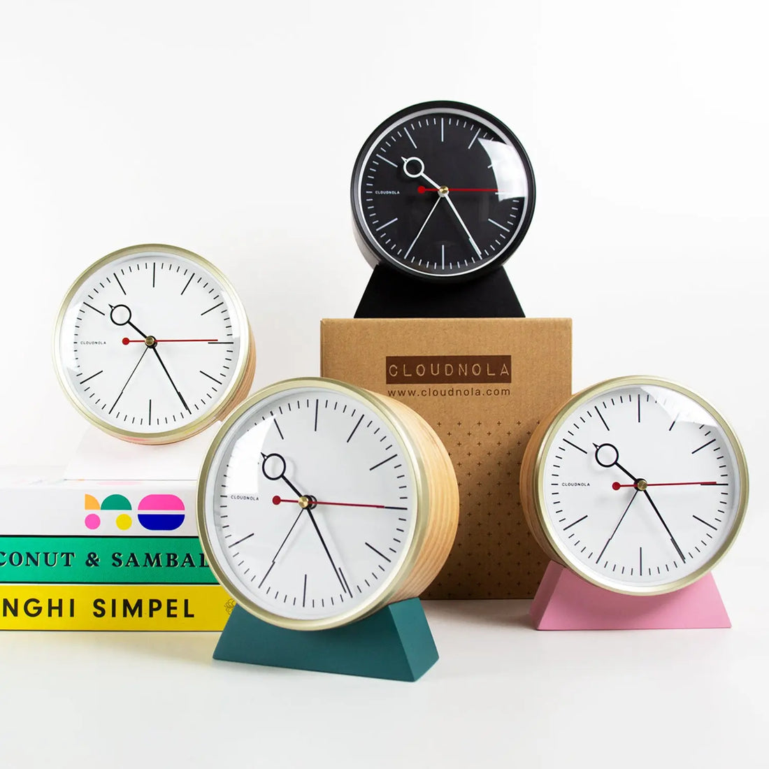 Bloke-a-brief-history-of-mantel-clocks Cloudnola