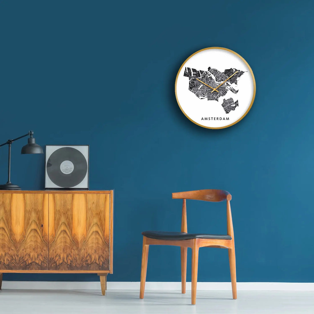 How-To-Hang-a-Wall-Clock Cloudnola