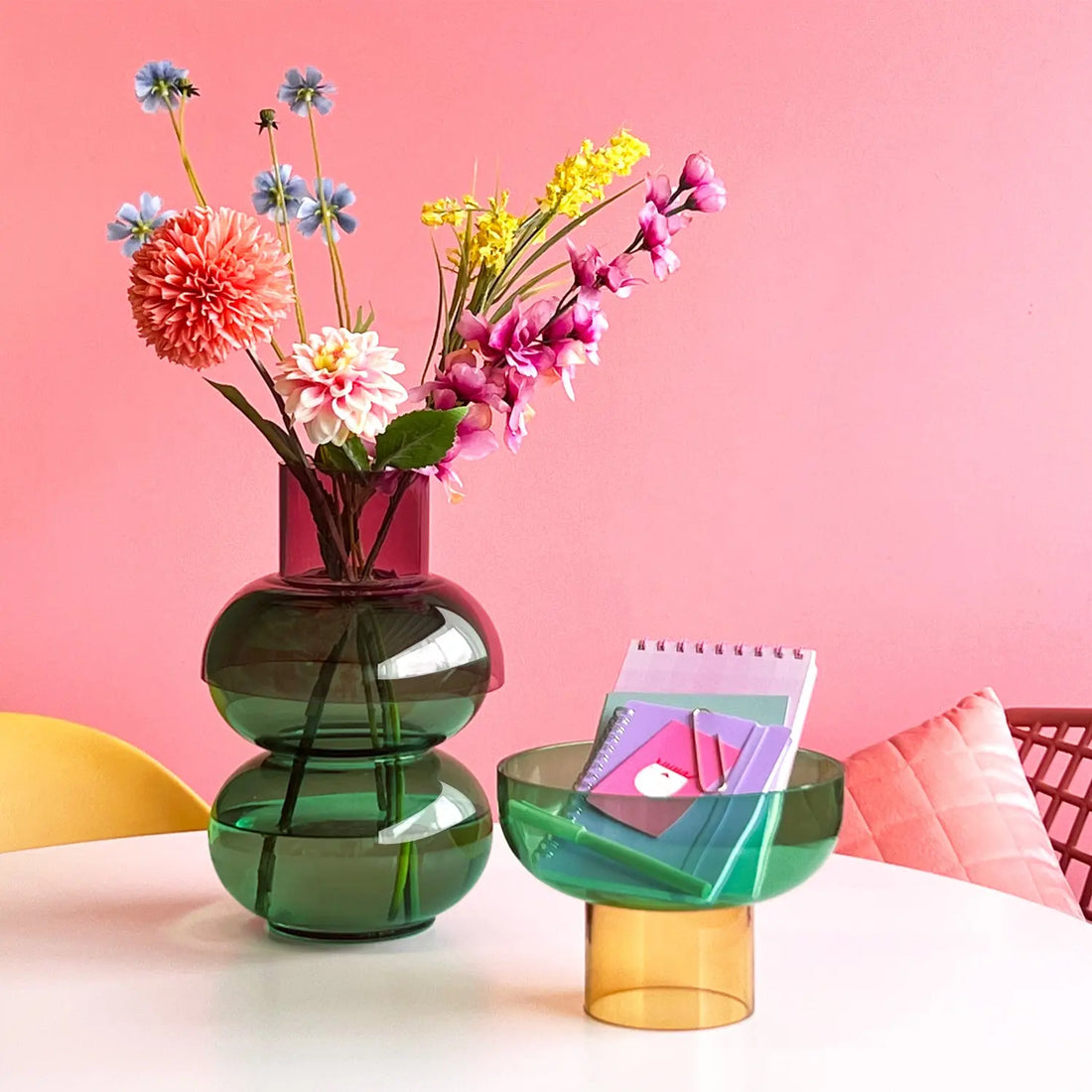 How-to-Style-Your-Living-Room-with-Cloudnola-Vases Cloudnola