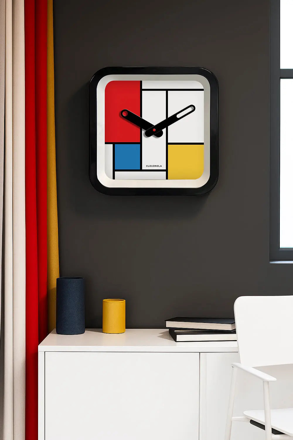 Mondrian Clock Cloudnola