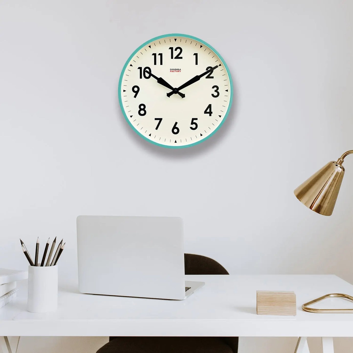 Turquoise XL - Clock Cloudnola