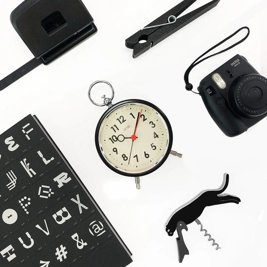 The-Evolution-of-Watch-Design-From-Pocket-Watches-to-Smartwatches Cloudnola