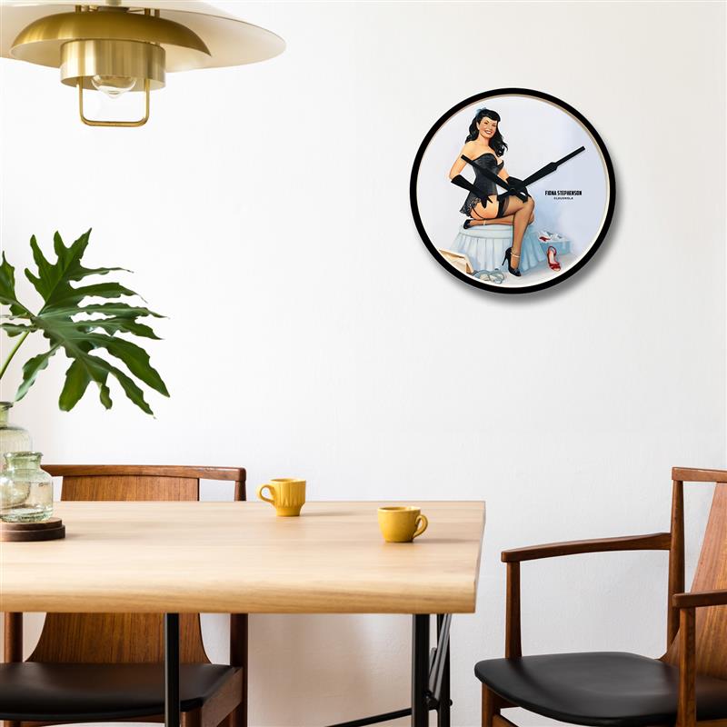 Pin-Up | Right Fit | Wall Clock | Fiona Stephenson | Collaboration | Limited Edition