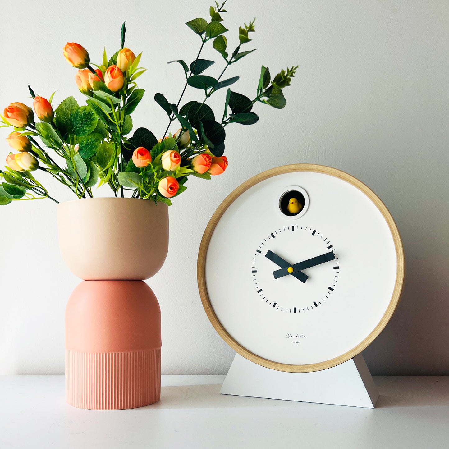 Flip Med Nude and Coral Ceramic Vase