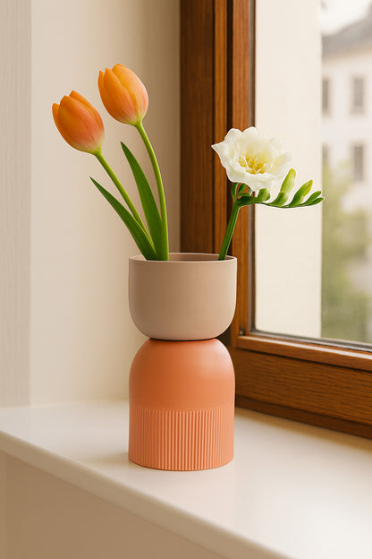 Flip Med Nude and Coral Ceramic Vase