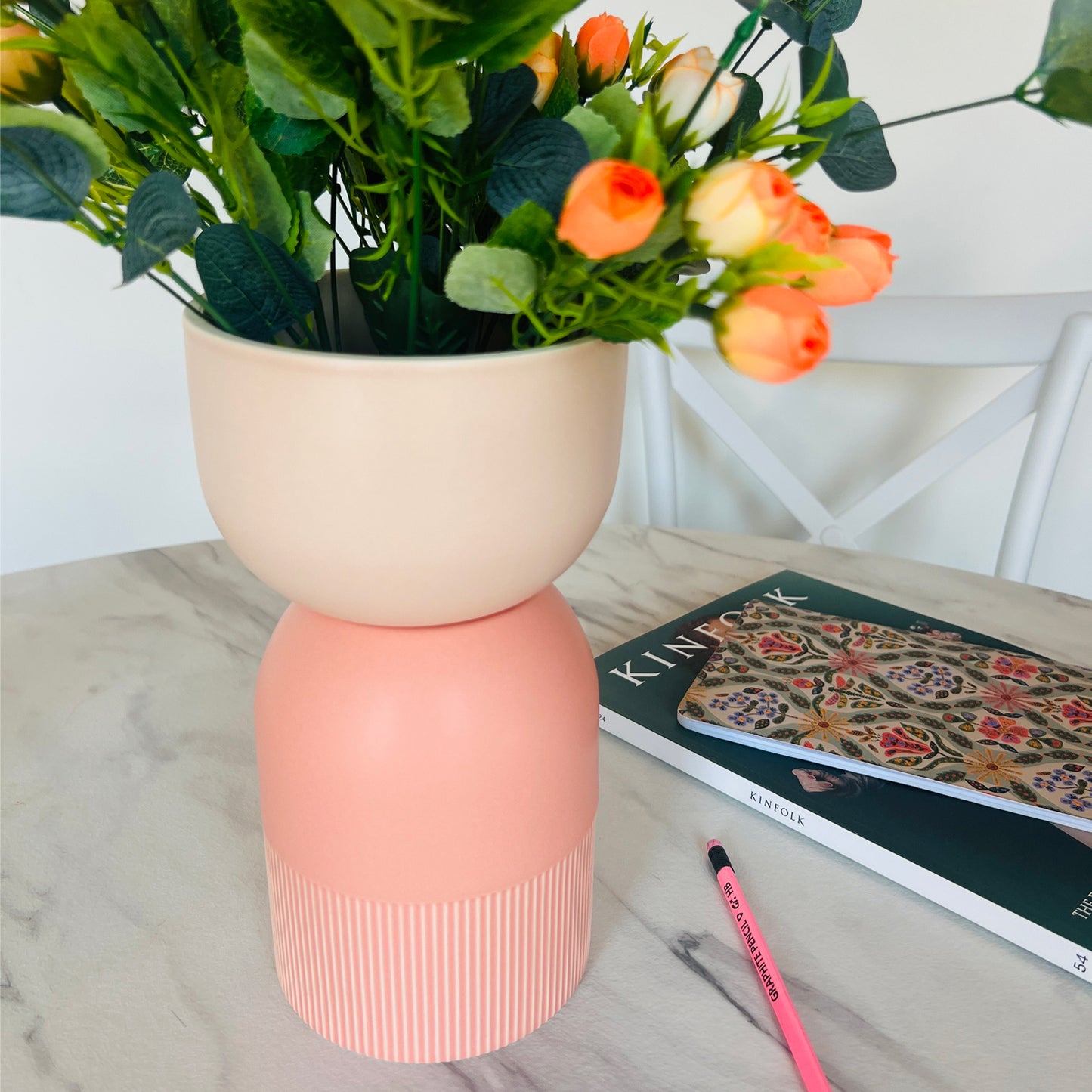 Flip Med Nude and Coral Ceramic Vase