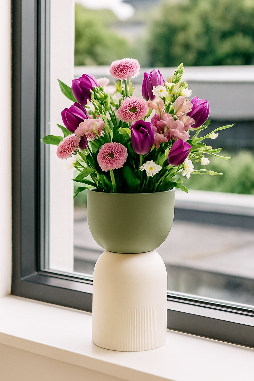 Flip Reversible Ceramic Vase – Ivory & Olive Medium