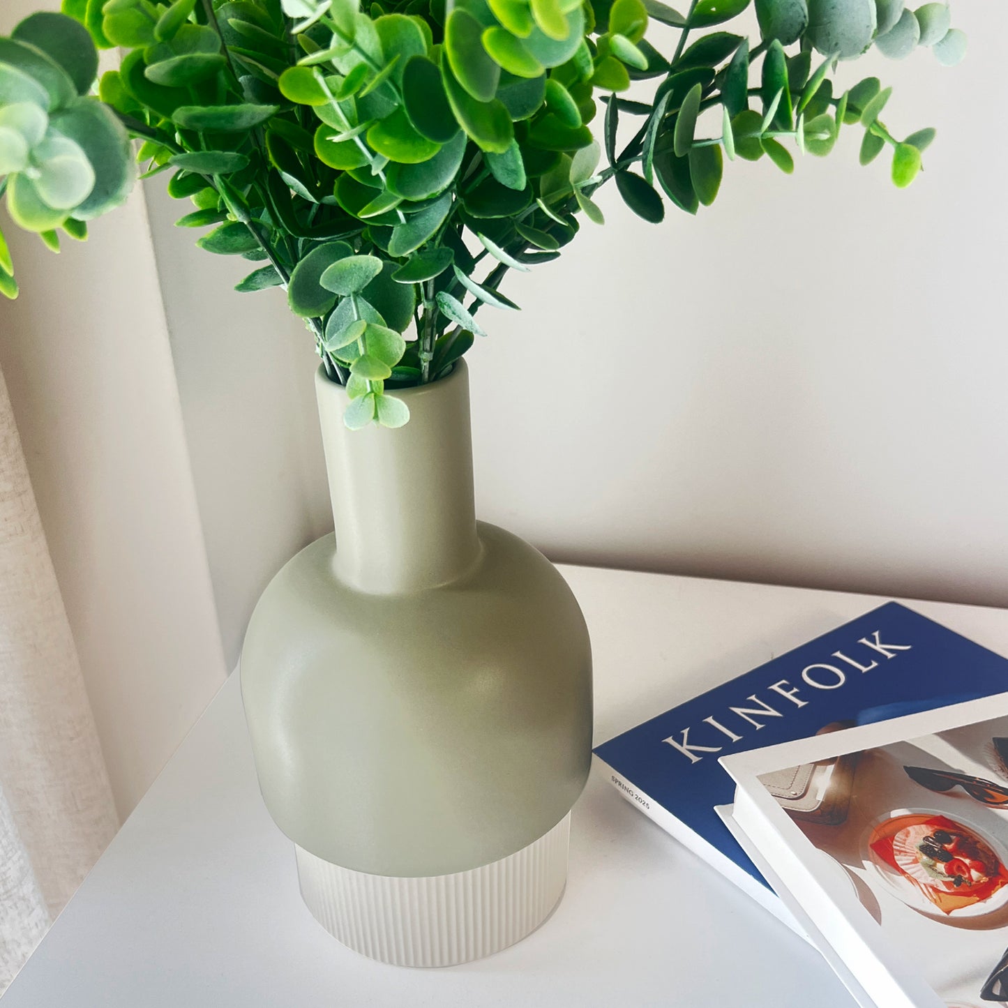 Flip Reversible Ceramic Vase – Ivory & Olive Medium