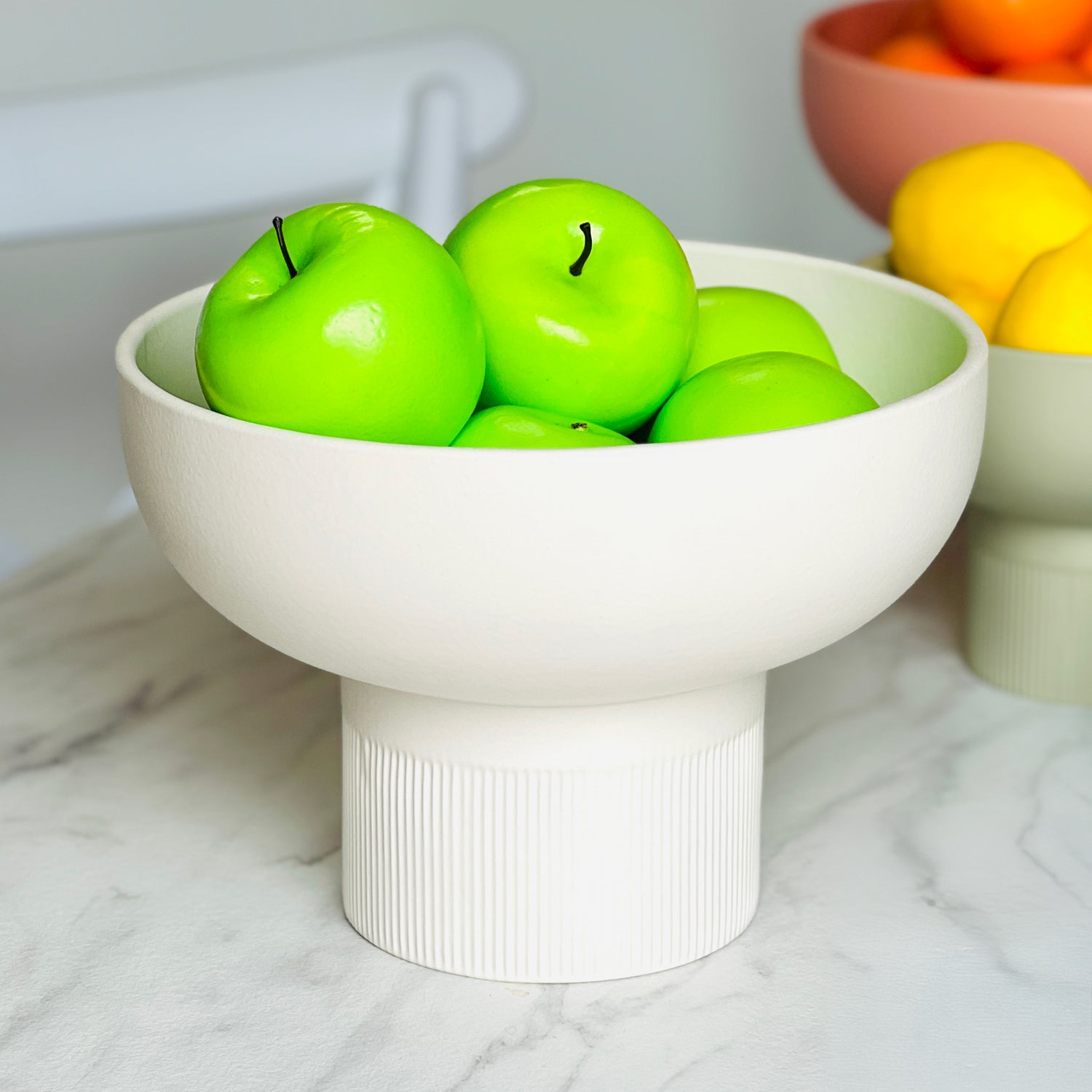 Tip Top XL Ceramic Bowl – Ivory XL holding green apples on marble surface, Dutch Design, Functional Design minimalist decor
