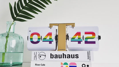 Flipping Out Rainbow - Flip Clock